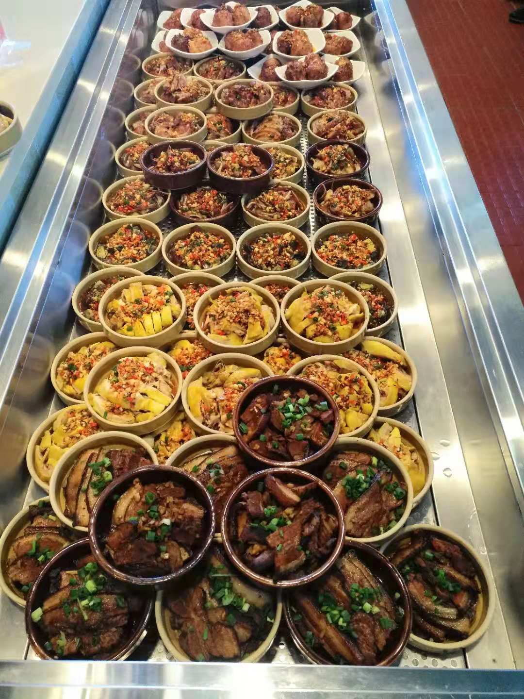 貴州康之緣餐飲管理 以食堂菜品為核心，打造健康美味餐飲新體驗